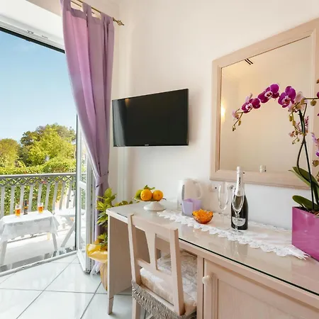 Bed & Breakfast La Vispa Teresa 2*