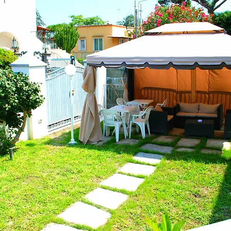 La Vispa Teresa Bed & Breakfast